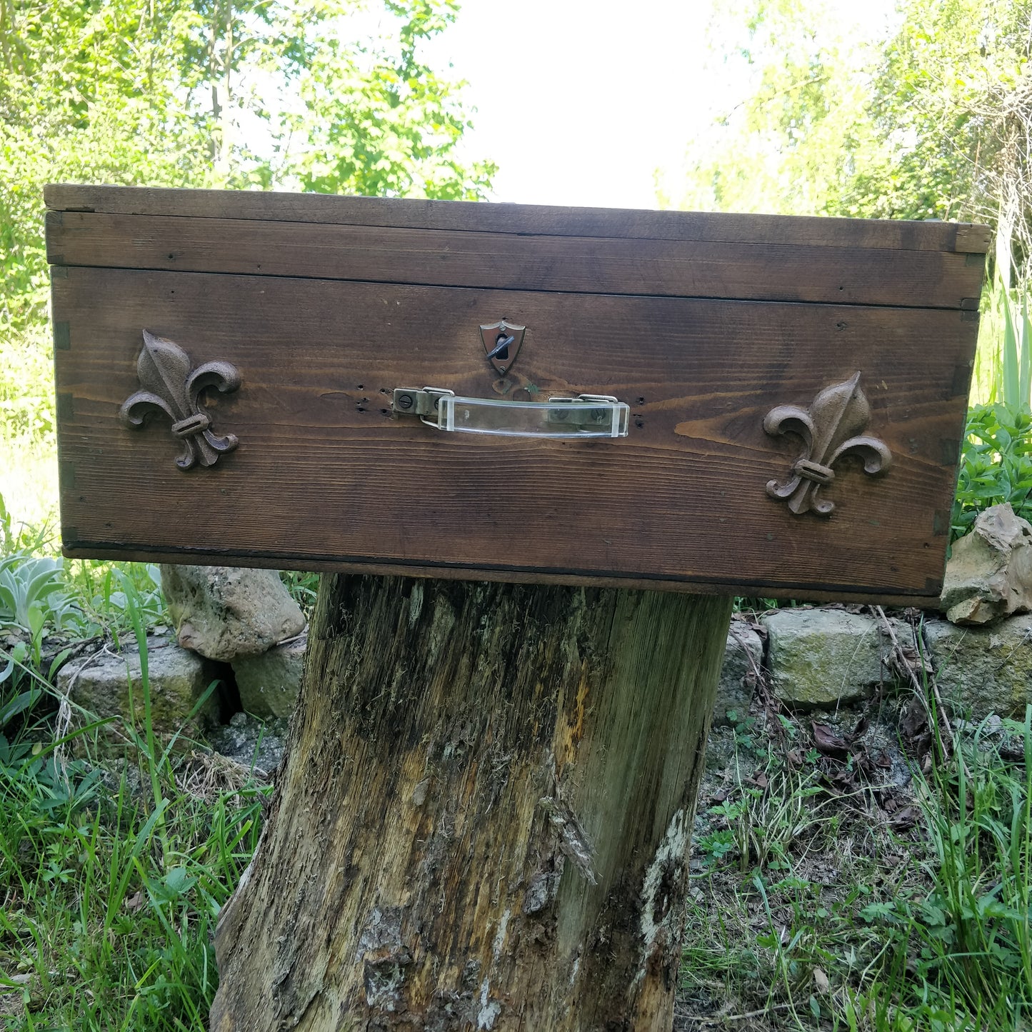 Coffre/Valise ancienne en bois.