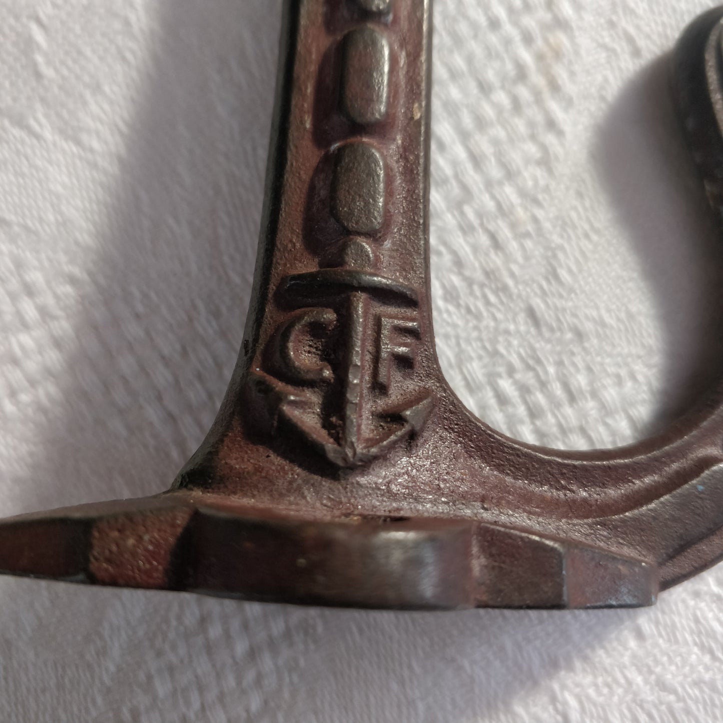 Patères en fonte