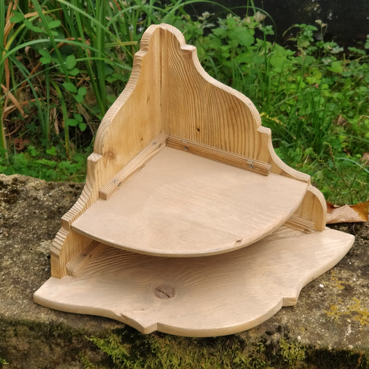 Étagère d'angle