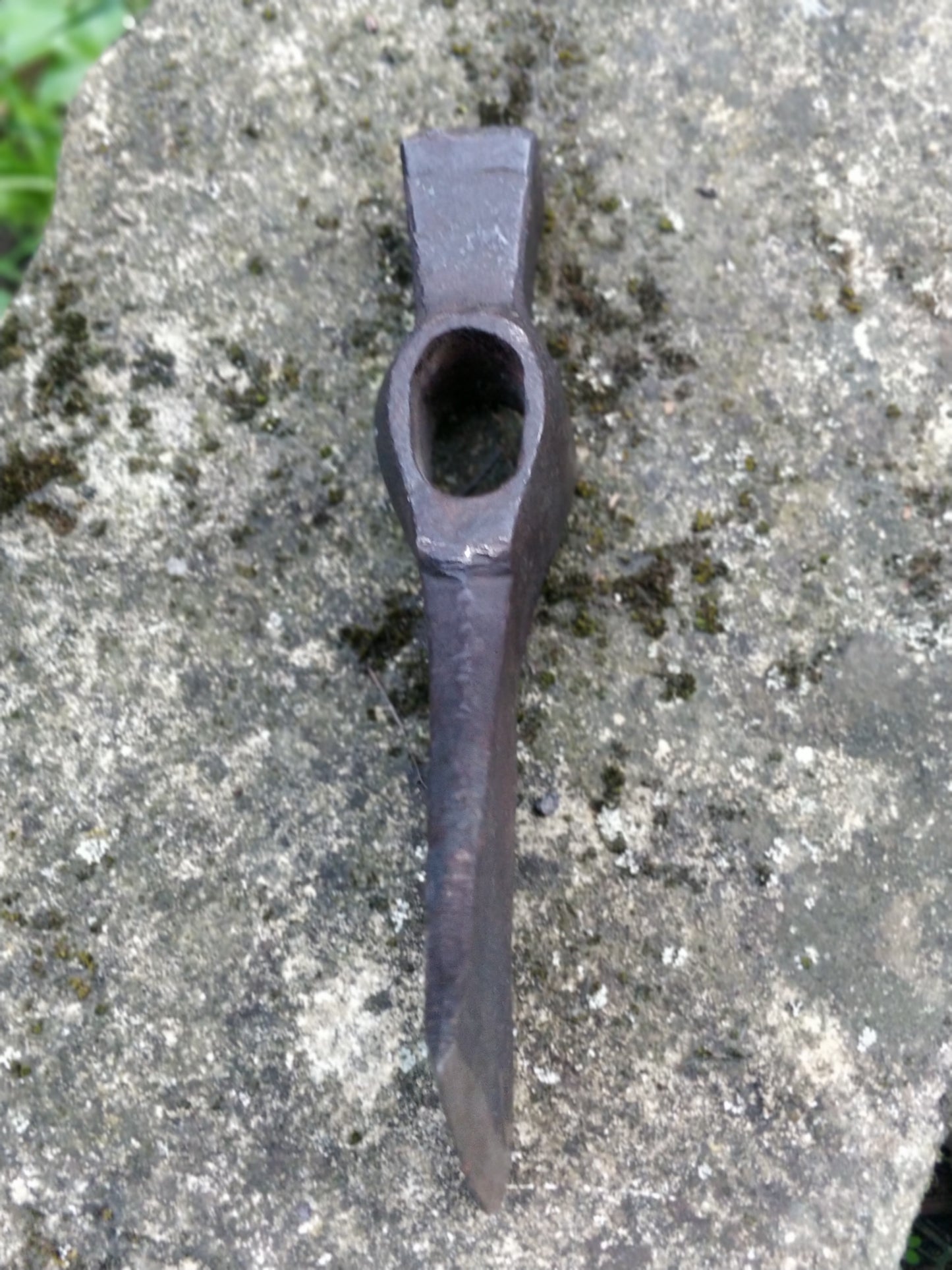 Ancienne Hache fer forgé