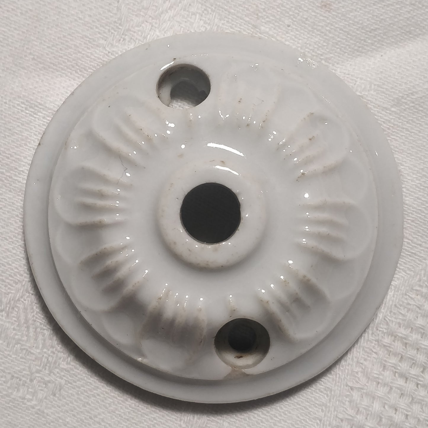 Ancienne suspension abat-jour.