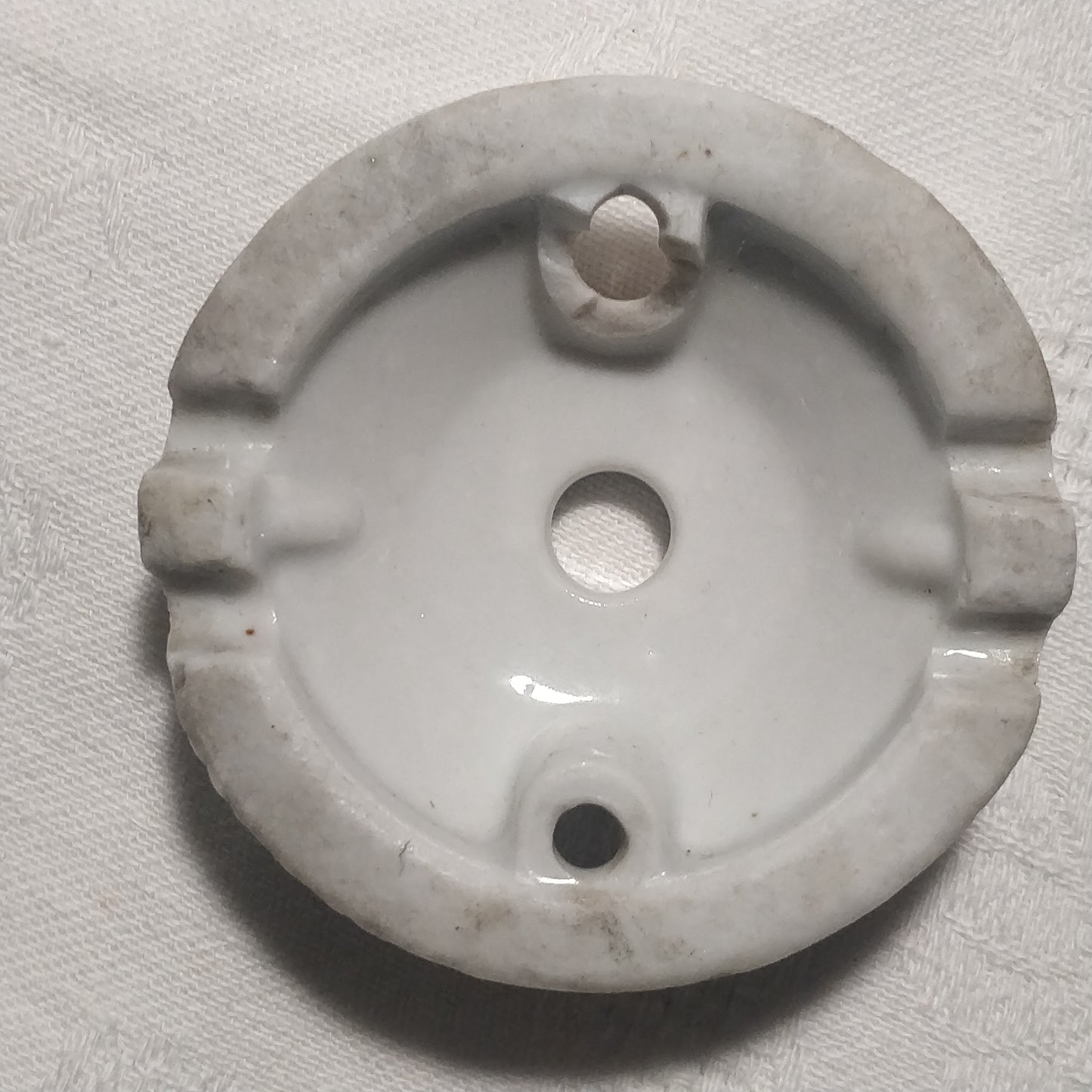 Ancienne suspension abat-jour.