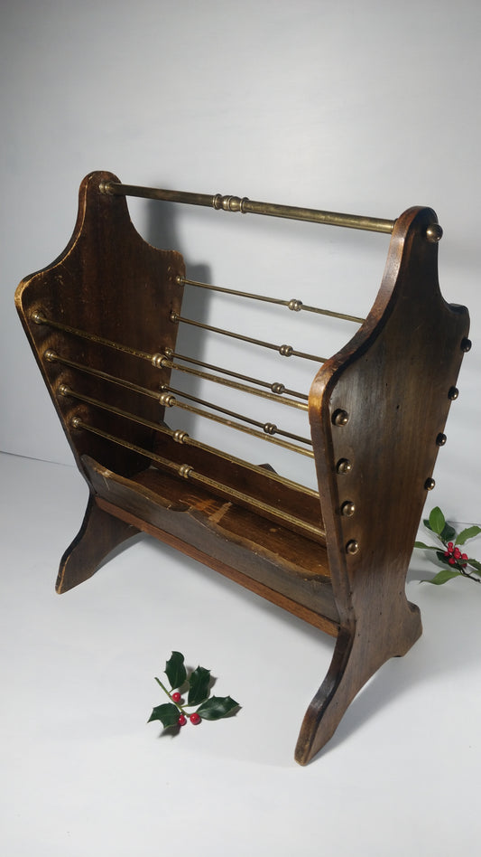 Porte revus bois et laiton.