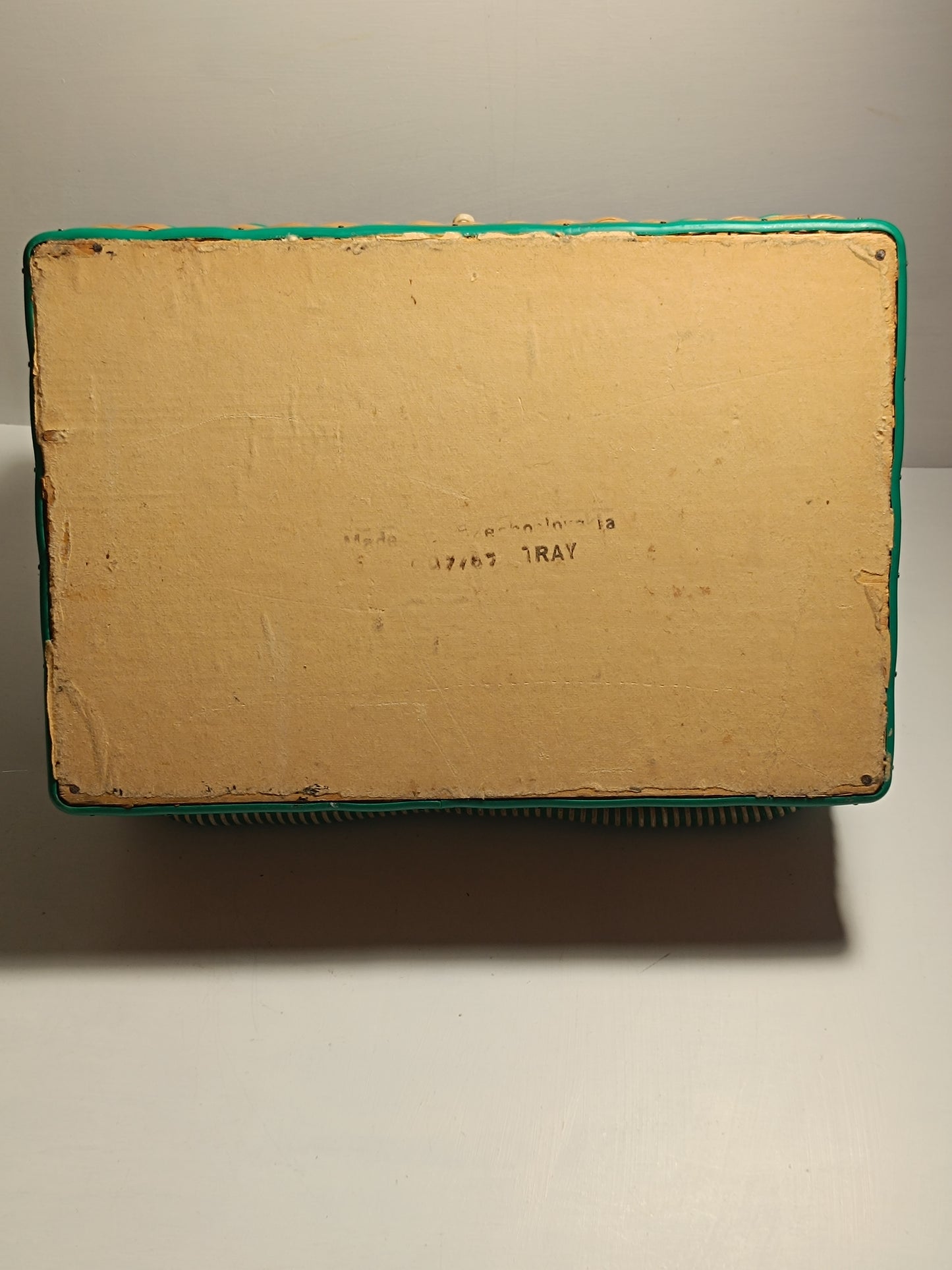 Mallette de couture année 60.