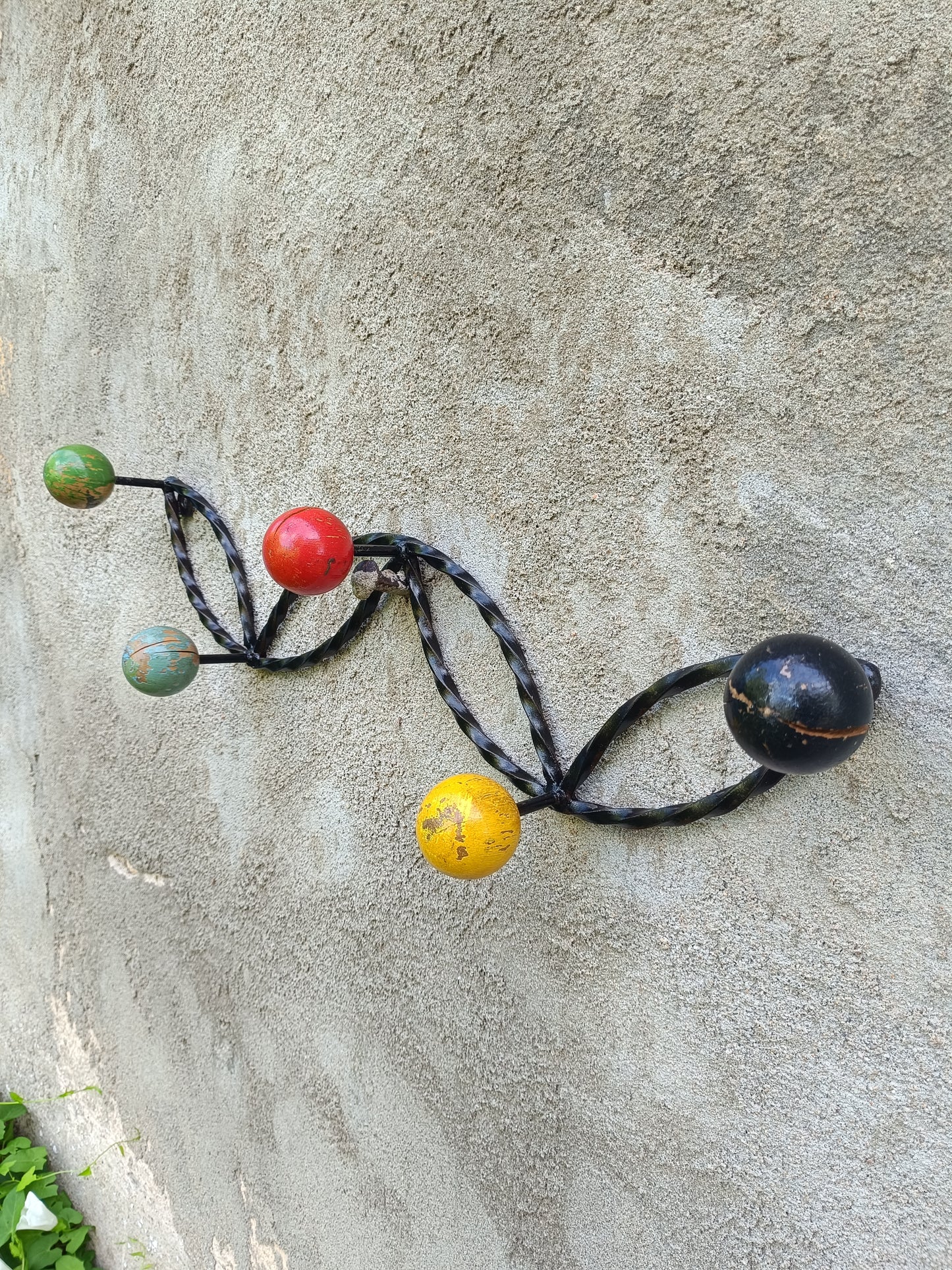 Porte manteau cinq Boules vintage