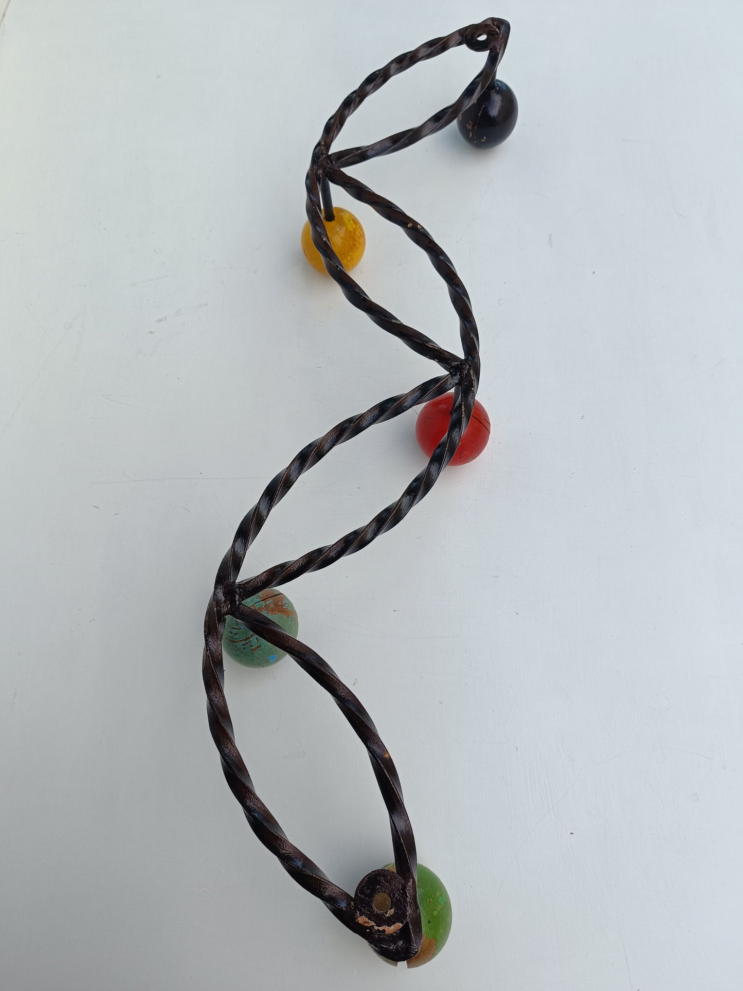 Porte manteau cinq Boules vintage