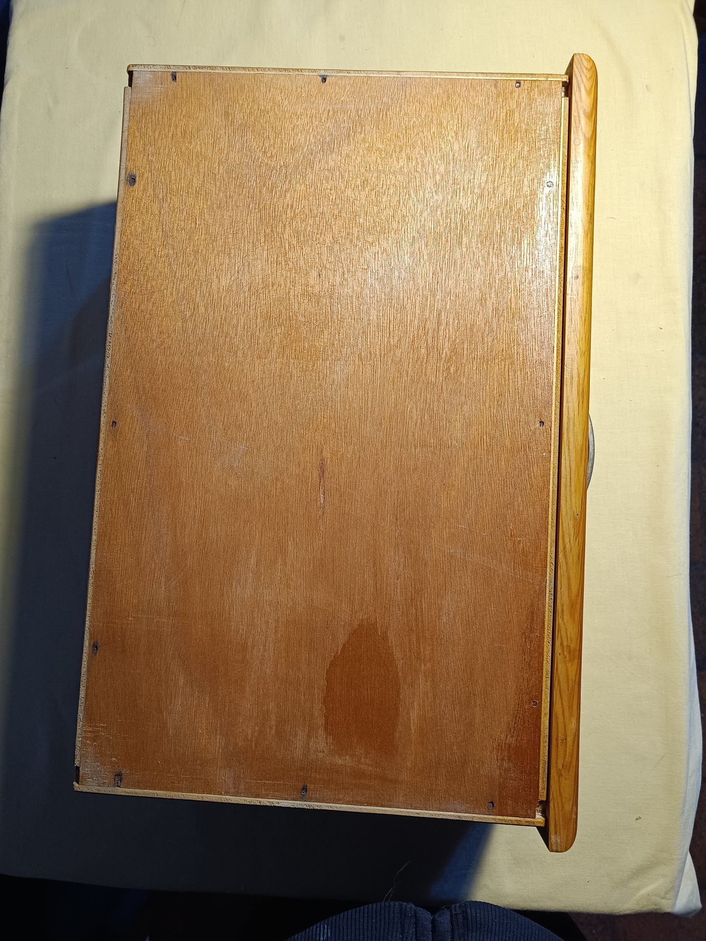 Ancien MEUBLE BANC en pin, période de design de 70 à 79.