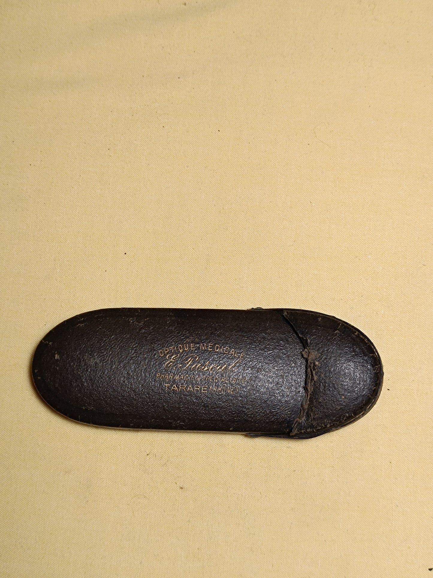 Paire de lorgnon anciens plus étuis d'origine.