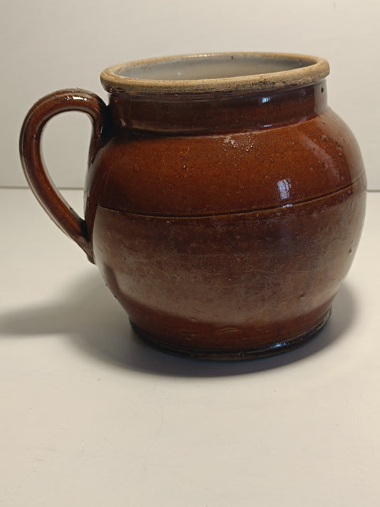 Ancien pichet en grès vernissé.