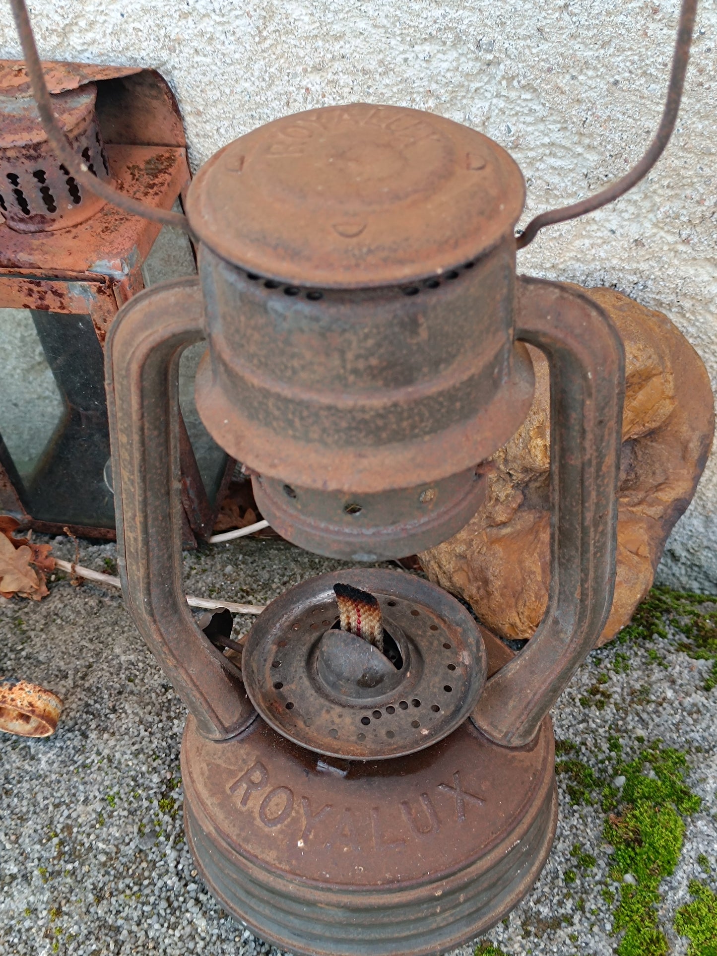 Ancienne lampe tempête ROYALUX.