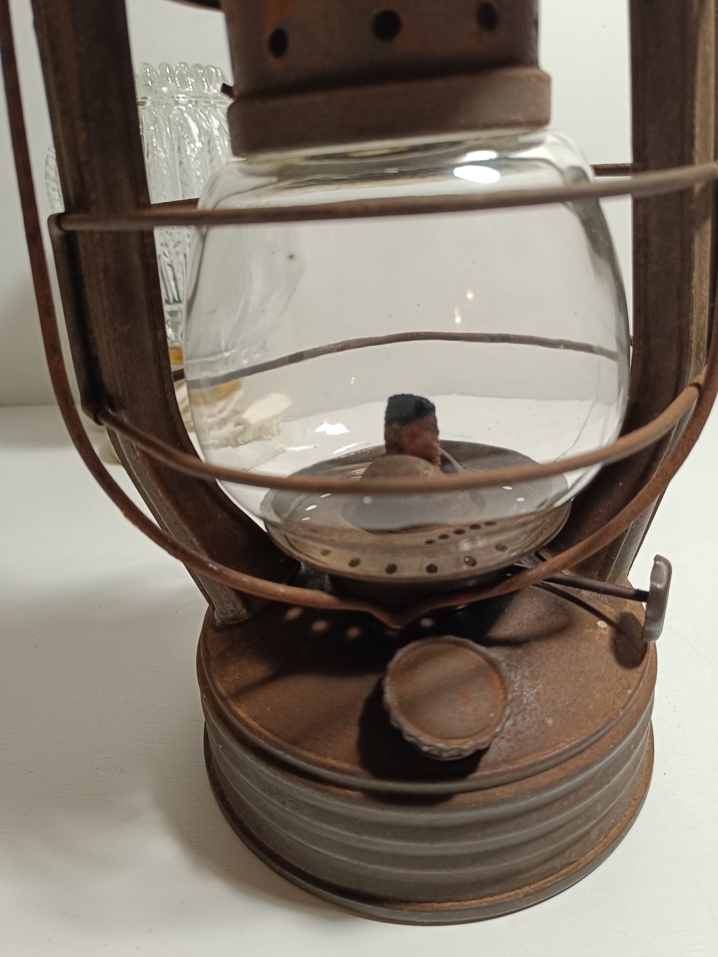 Ancienne lampe tempête ROYALUX.