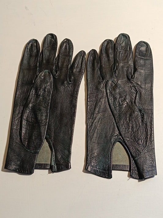 Paires de gants vintage en cuir.