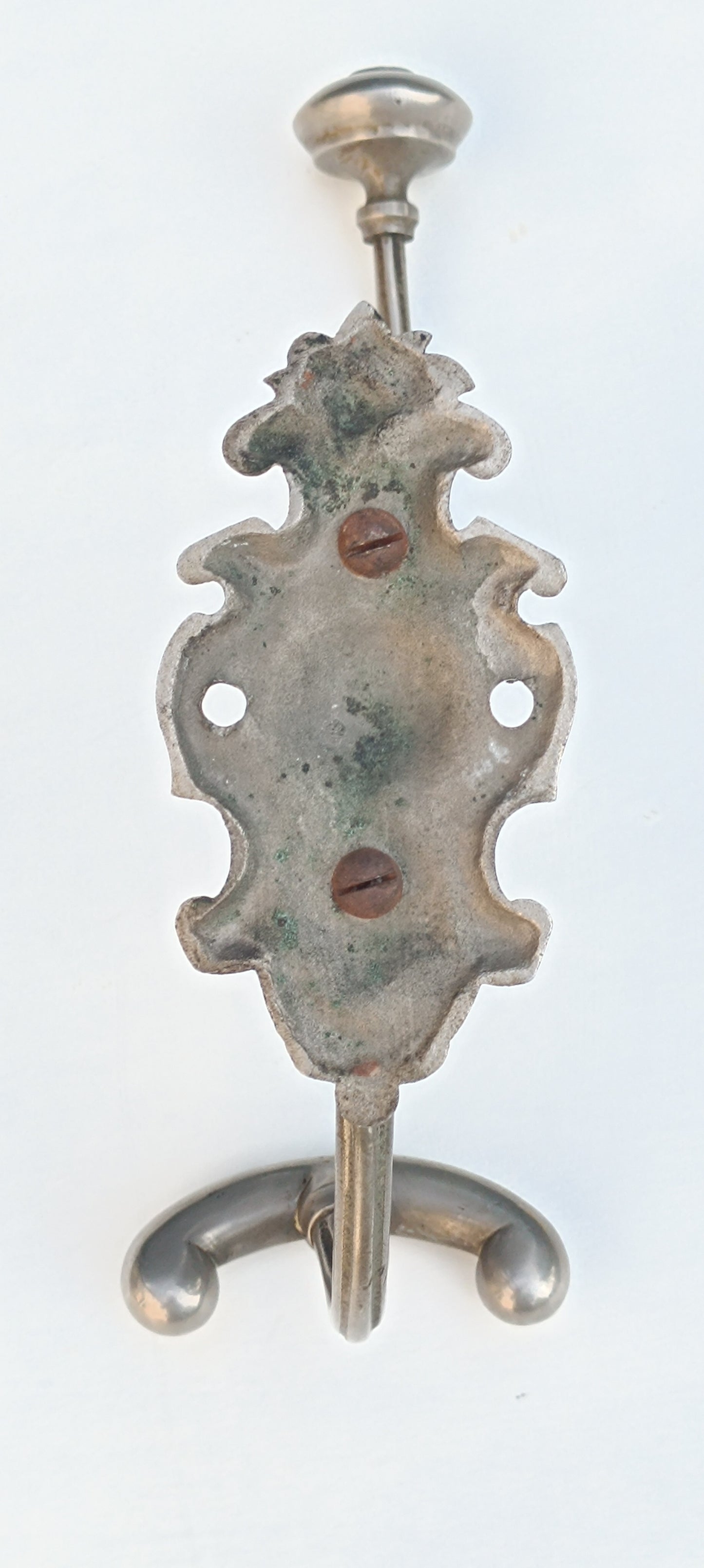 Ancienne patère bronze argenté.
