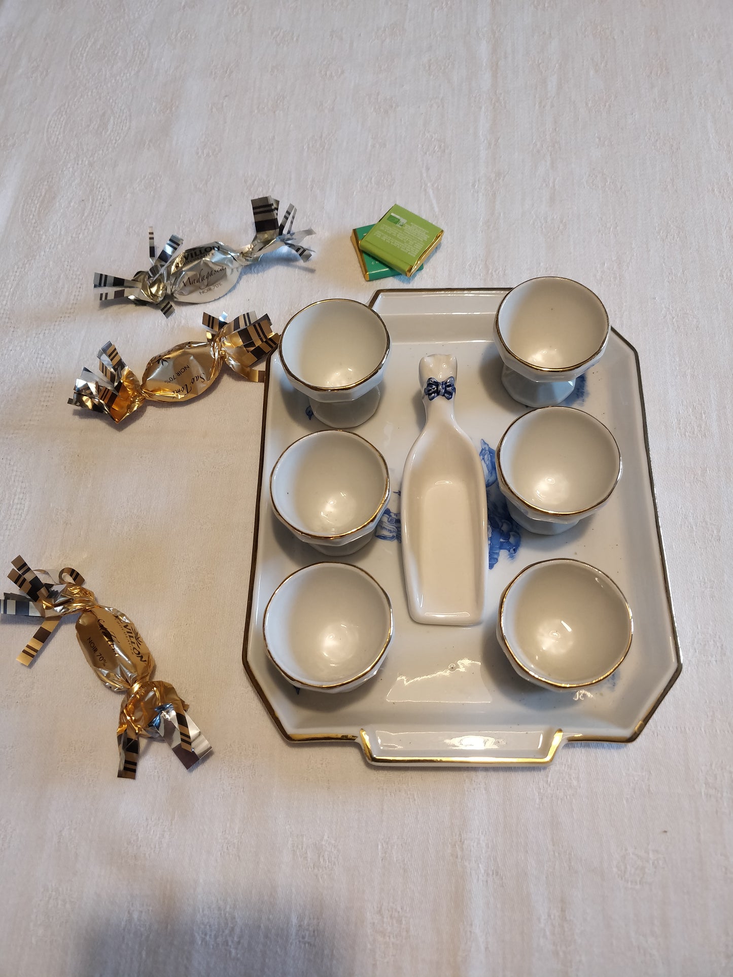 Plateau plus six coquetiers