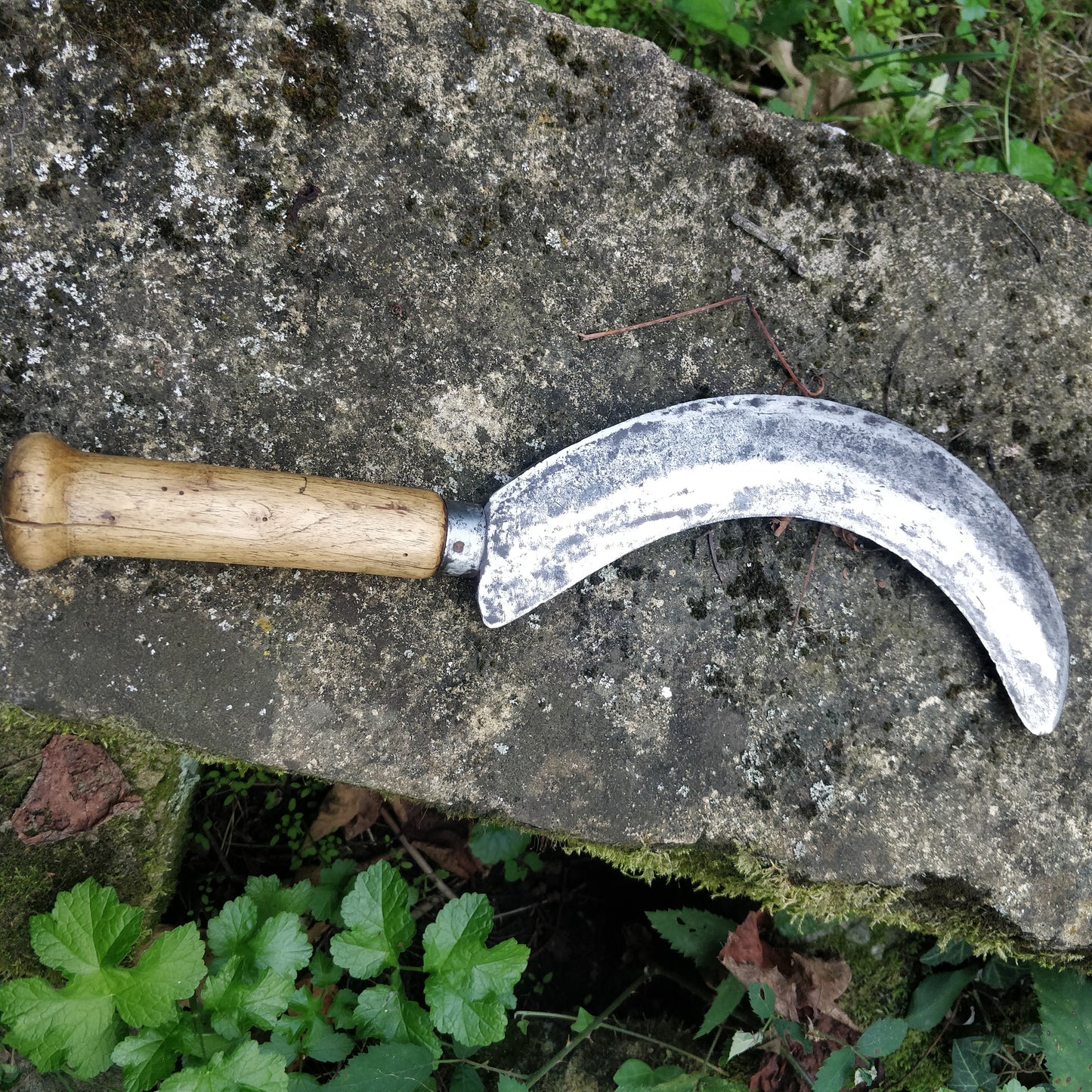 Ancienne serpe fer forgé.