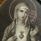 Cadre ancien, en bois et plâtre, avec une photo ancienne, Marie le Coeur-Sacré.