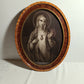 Cadre ancien, en bois et plâtre, avec une photo ancienne, Marie le Coeur-Sacré.