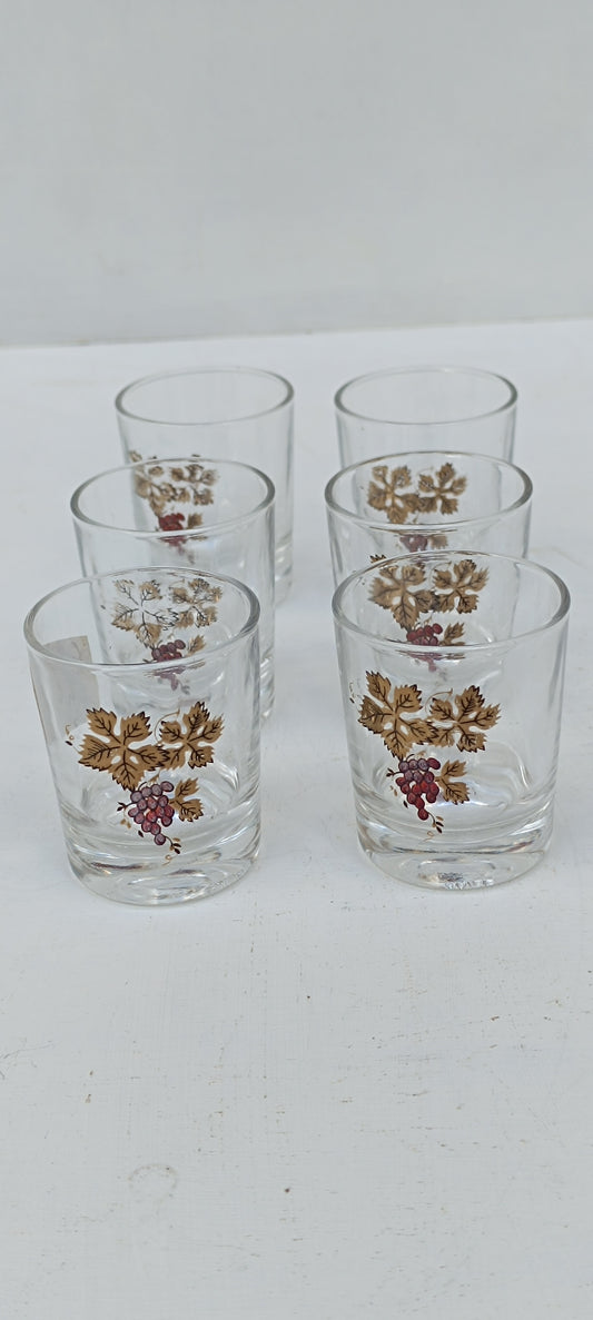 Six verres pour digestif estampillés REIMS FRANCE.