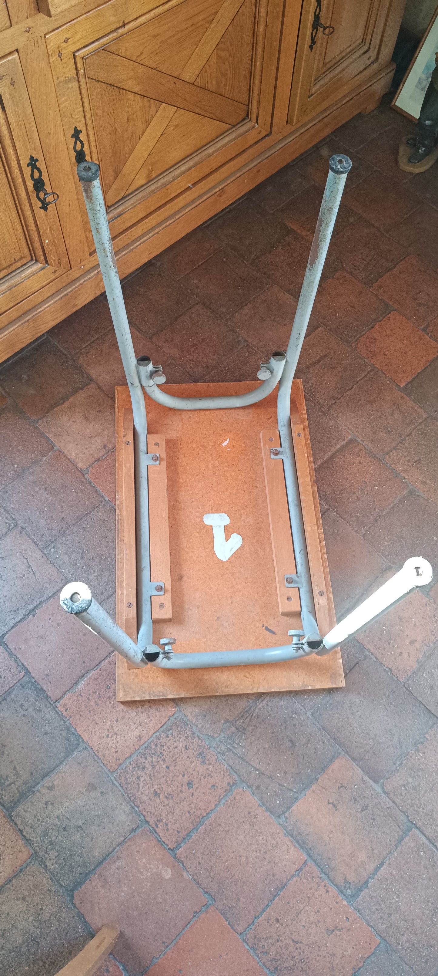 Table industriel ancienne bois et métal.