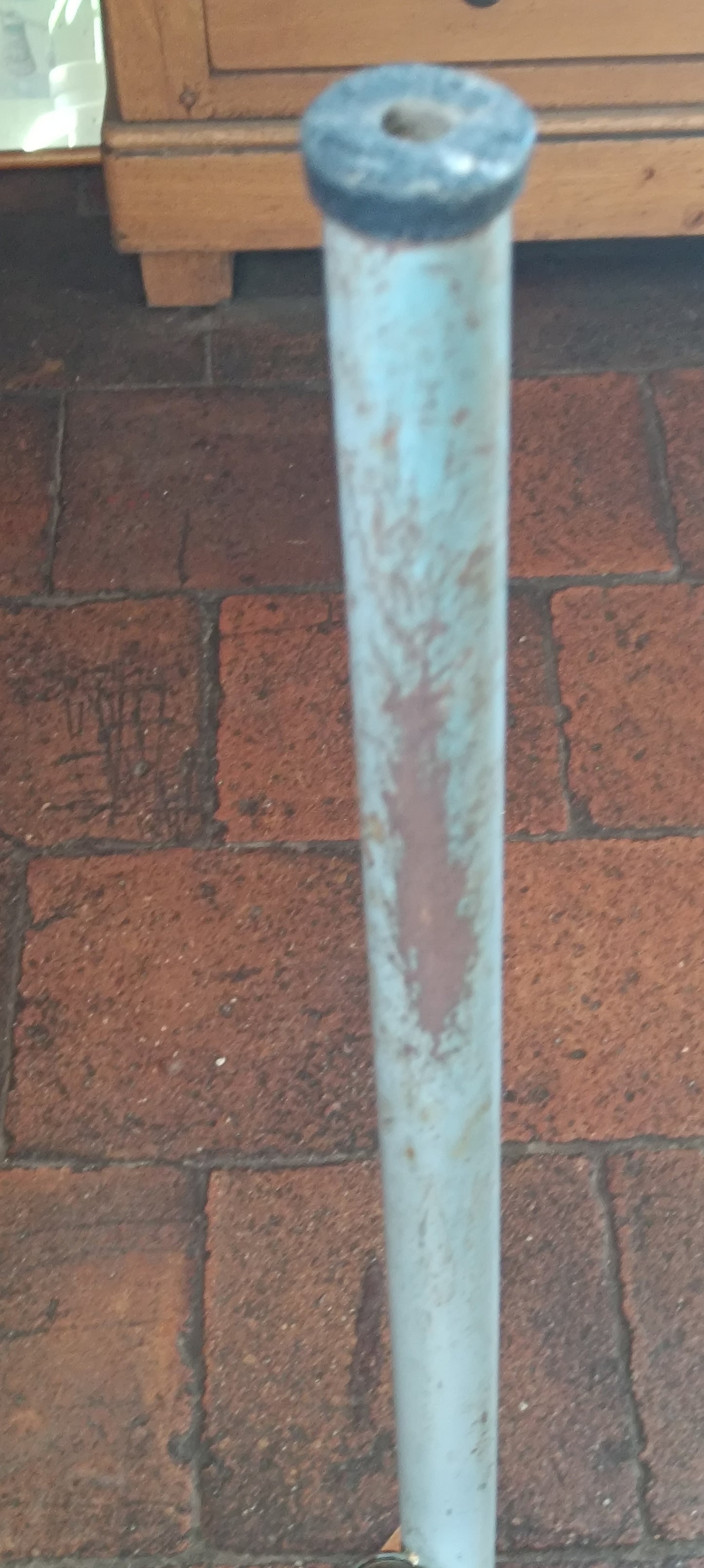 Table industriel ancienne bois et métal.