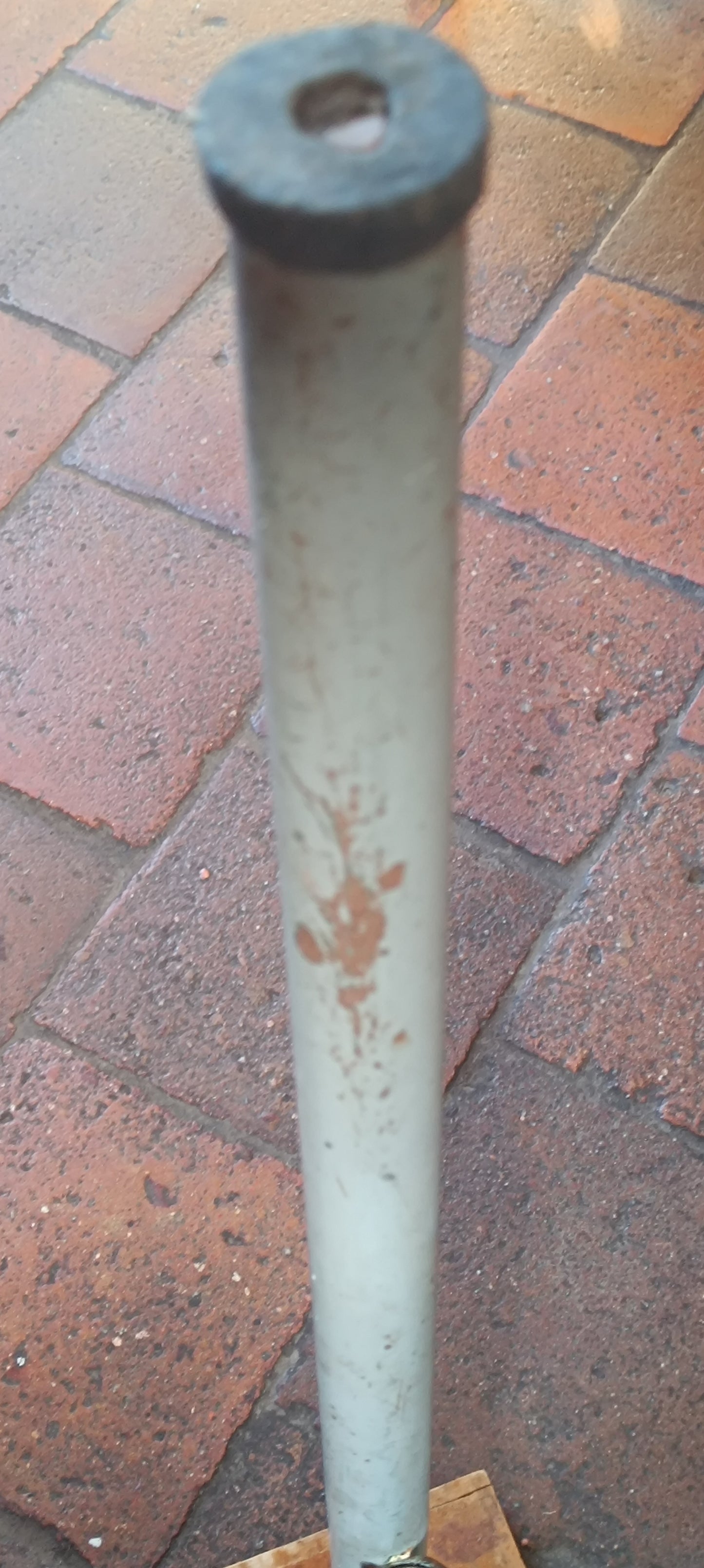 Table industriel ancienne bois et métal.