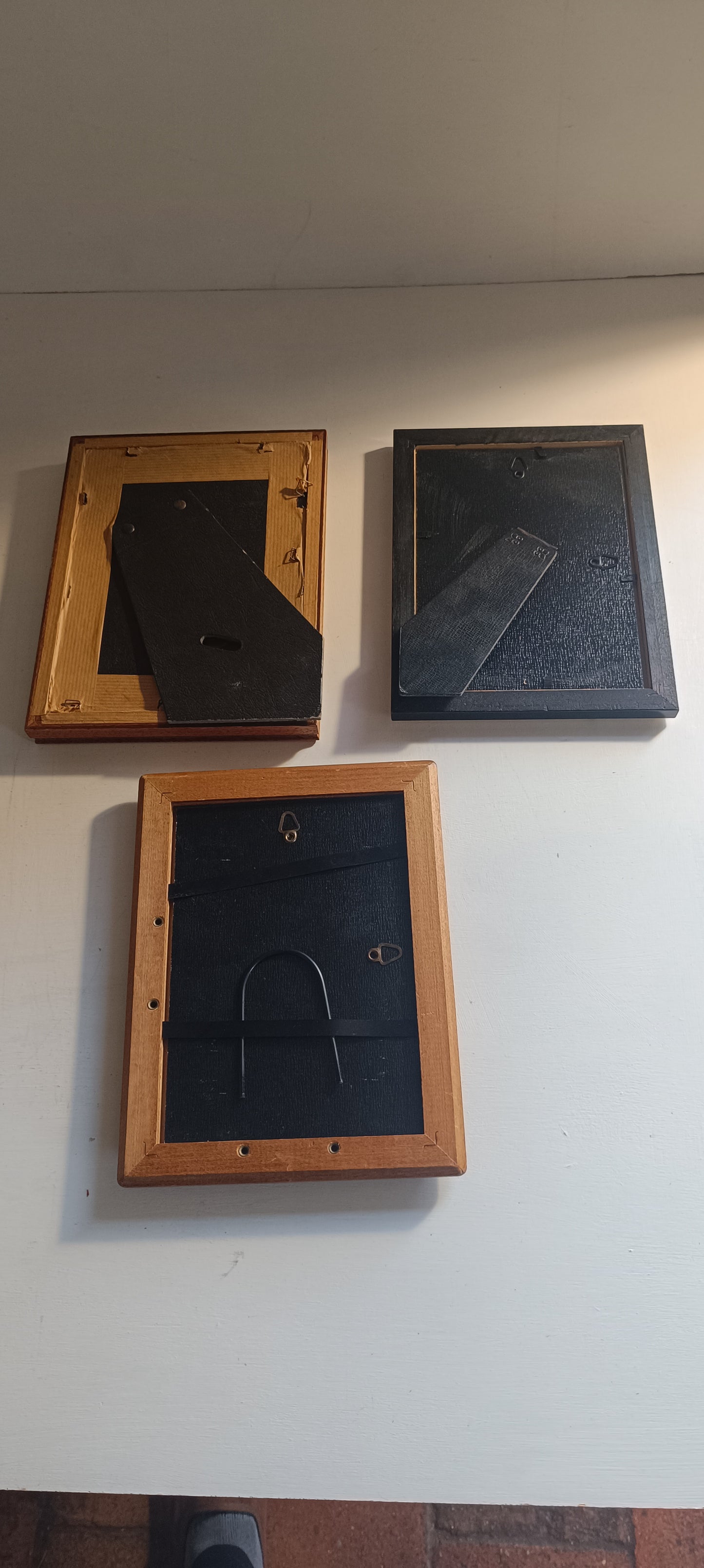 Lot de trois cadres photos vintage.