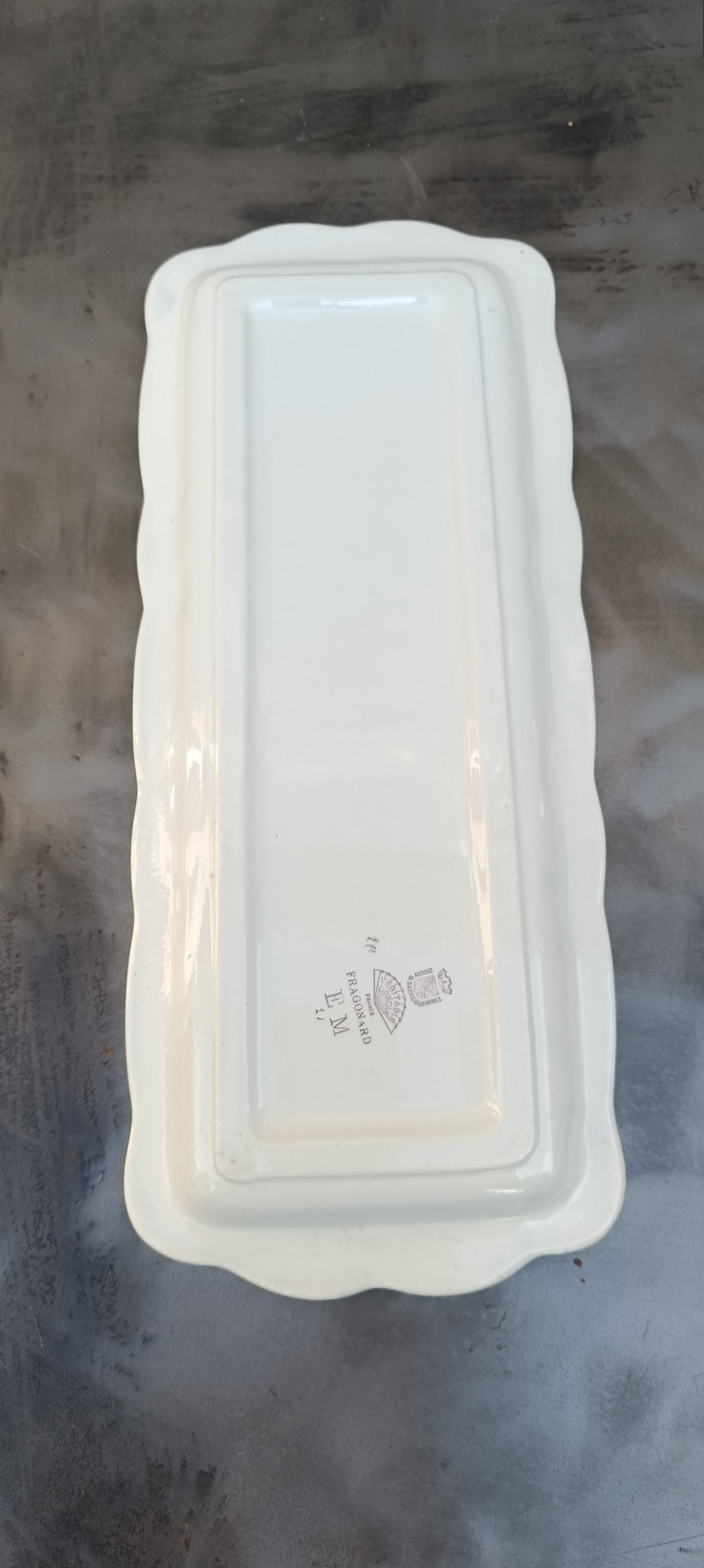 Plat rectangulaire ancien Digoin Sarreguemines — Décor romantique et dorures
