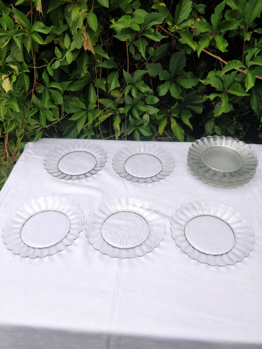 Assiettes fleurs de tournesol ou marguerite  vintage Duralex