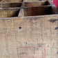 Ancien casier à bouteilles