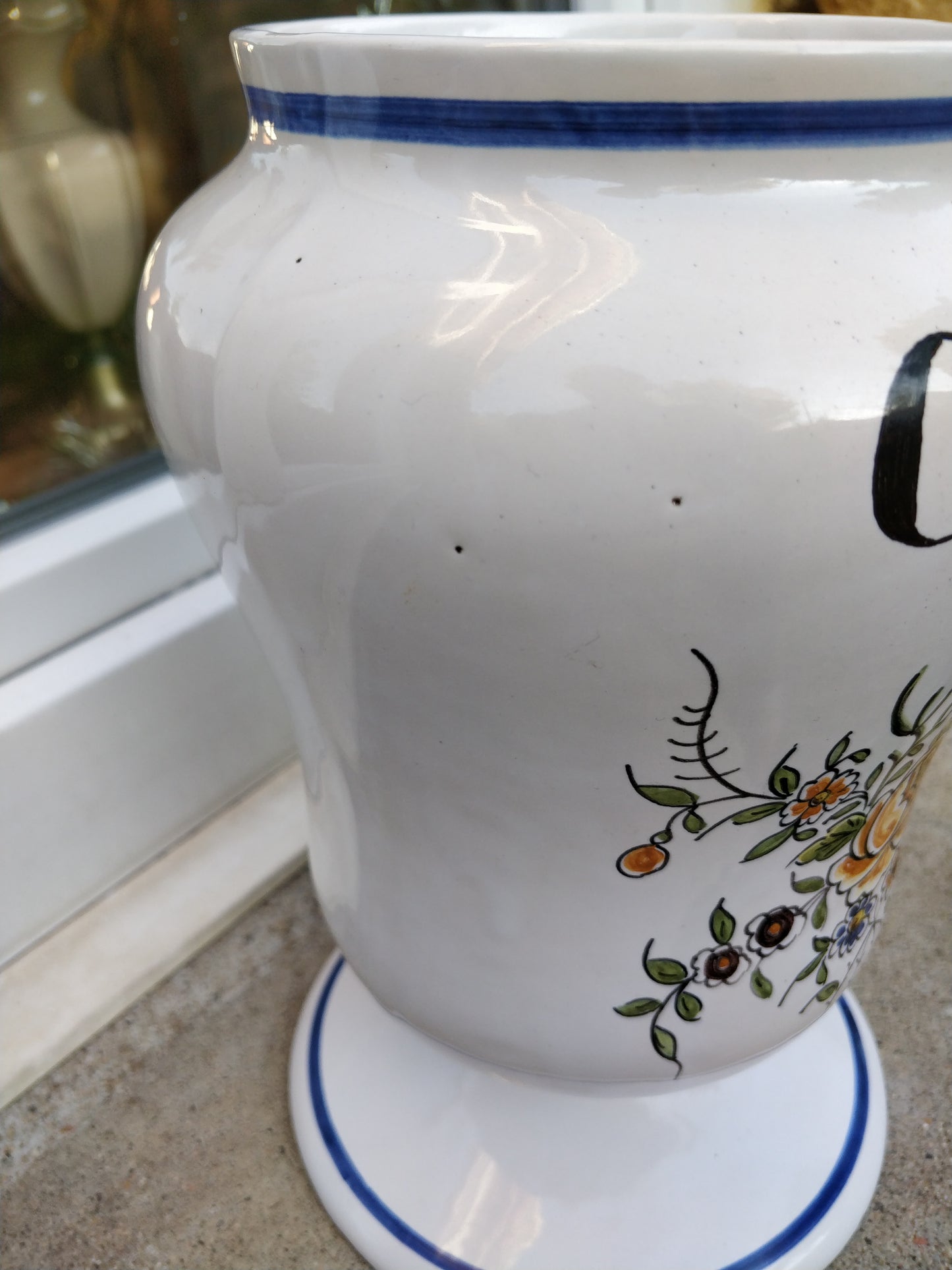 Pot ancien  à pharmacie