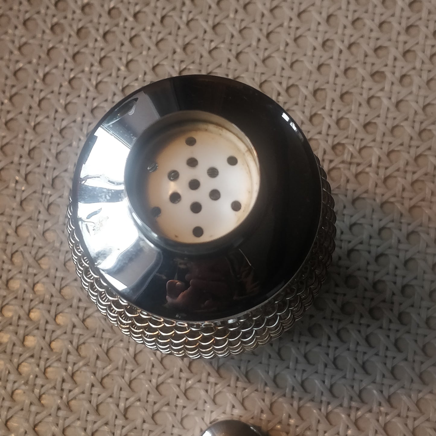Shaker cocktail milieu du XXe siècle